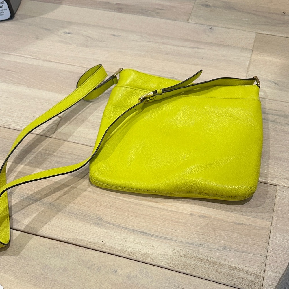 Michael Kors Leather Bright Neon Yellow Green Crossbody Bag - Picture 5 of 15
